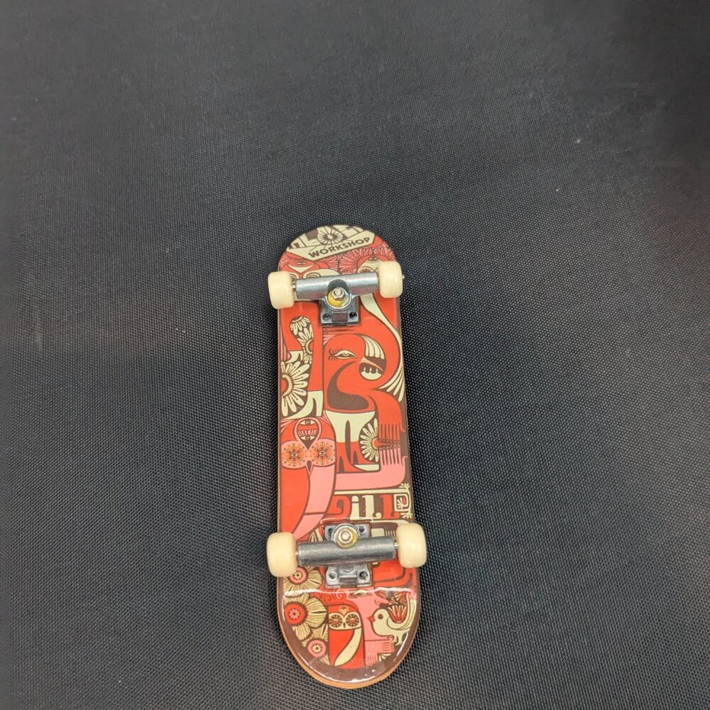 4 Tech Deck Fingerboards - Picture 7 of 7